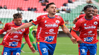 Atlético Nacional golpea en Pasto y se acerca a los cuadrangulares