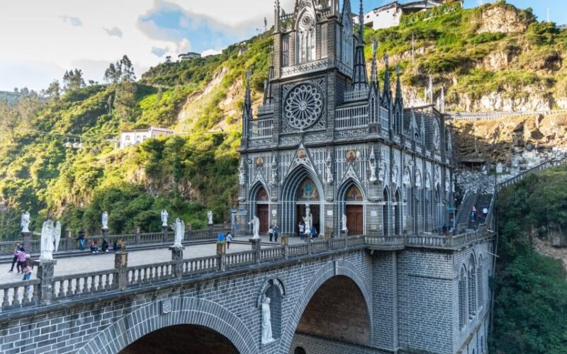 Semana Santa 2026 Impulsa la Economía en Colombia