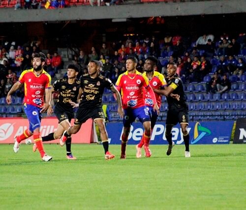 Pasto ganó y peleará por el título de la Liga