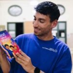 Brian Giner Sánchez da voz al bullying con una obra que ya impacta en centros educativos