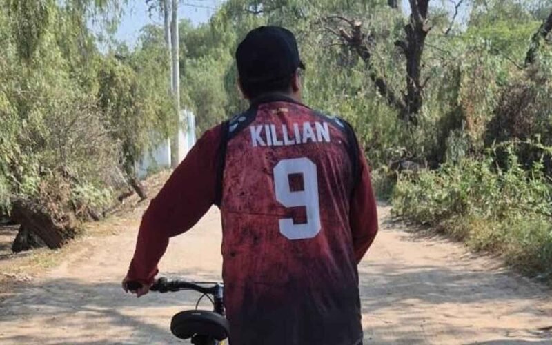 Killian Barrera redefine la novela romántica en su conmovedor debut literario ‘All F*cking Life’