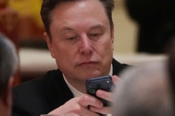 Cómo Elon Musk puede regalar un escaño al próximo primer ministro de Reino Unido