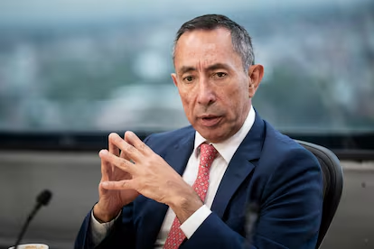 Ricardo Roa, presidente de Ecopetrol, extenderá su licencia por un mes debido a una incapacidad médica