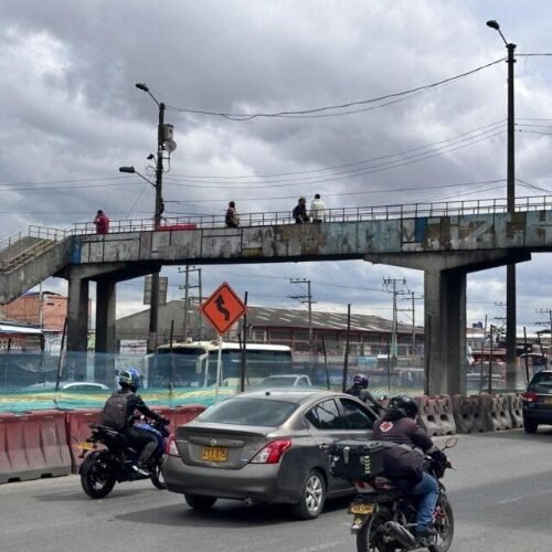 Bogotá investiga a influencers por maniobra que puso en riesgo a peatones en la calle 26