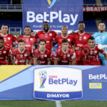 Un clásico de rojos en la fecha sabatina del fútbol en Colombia