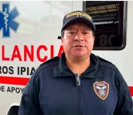 Bomberos de Ipiales combaten Un incendio forestal en Cumbal